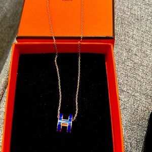 Pop H Hermes necklaces